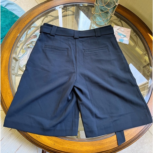 🐚 ANTHROPOLOGIE 🐚- Maeve Relaxed Trouser Bermuda Short Navy Blue Size - 4 NWT - Picture 5 of 11